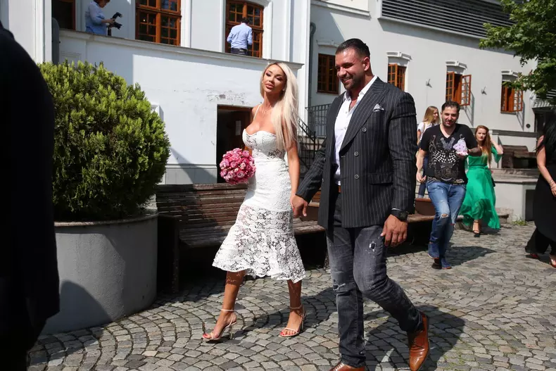 Bianca Drăgușanu s-a măritat cu Alex Bodi
