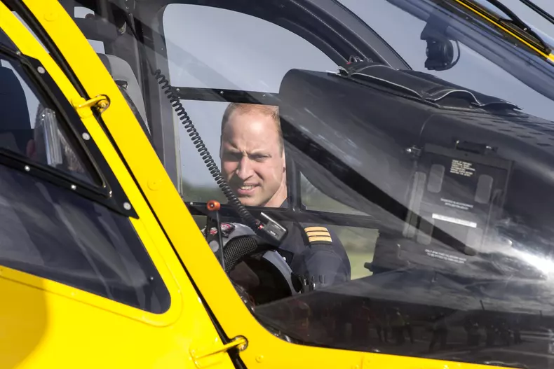 Prințul Harry a fost pilot pe un elicopter-ambulanță.