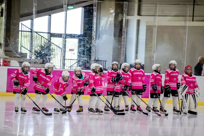 Simona Halep are propria echipă de hochei