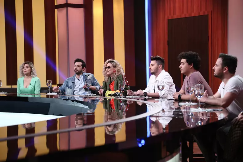 Echipa DeMoga, jurații primului battle Chefi la cuțite