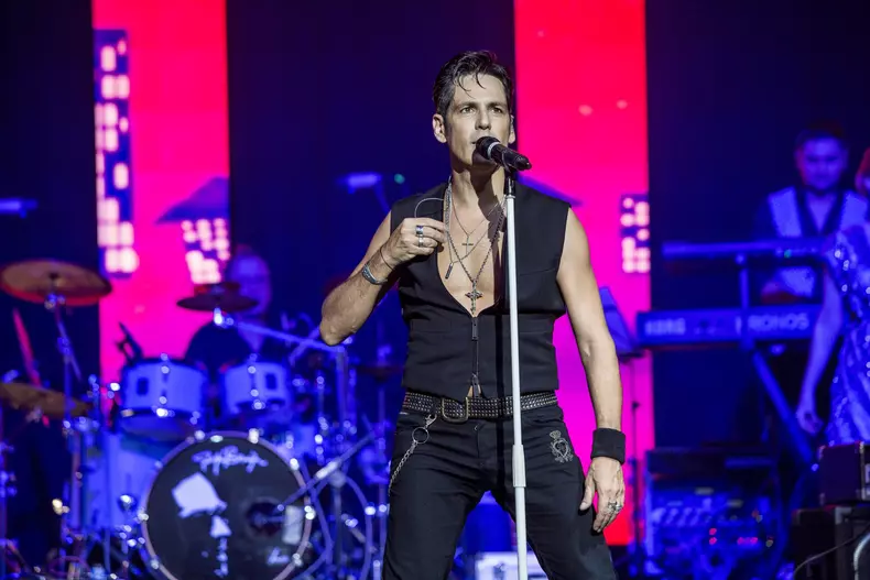 75625223_10156996971079107_6379315951245983744_o-1