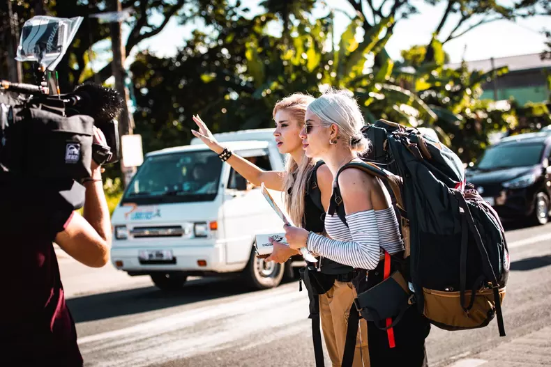 Alina-Ceușan-și-Carmen-Grebenișan-Asia-Express-5