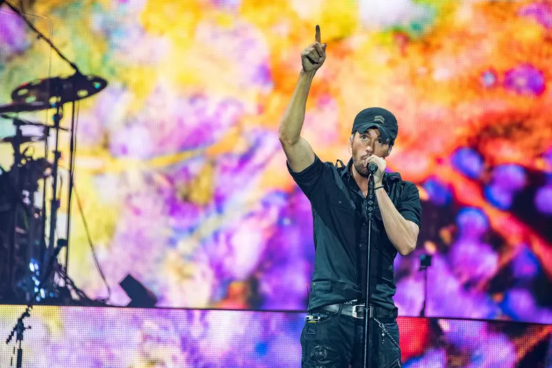 Manchester, UK. 26th October 2018. Enrique Iglesias performs at the Manchester Arena on the UK leg of his "All the hits live" tour, Manchester 26/10/2018 Credit: Gary Mather/Alamy Live News