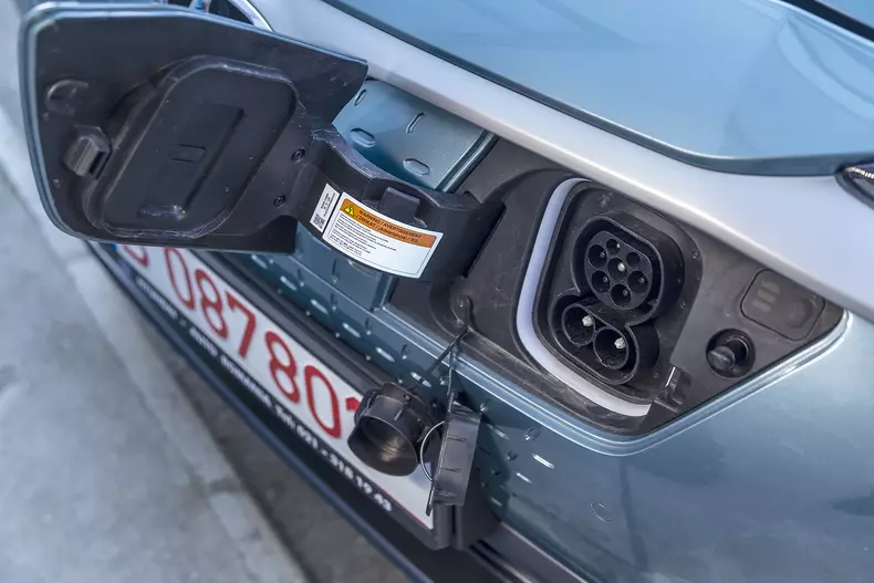 Hyundai-Kona-Electric-15