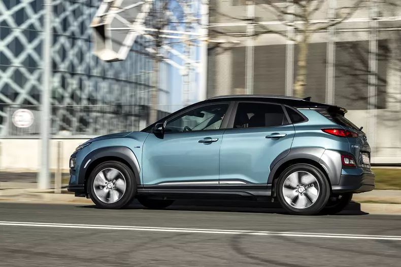 Hyundai-Kona-Electric-4