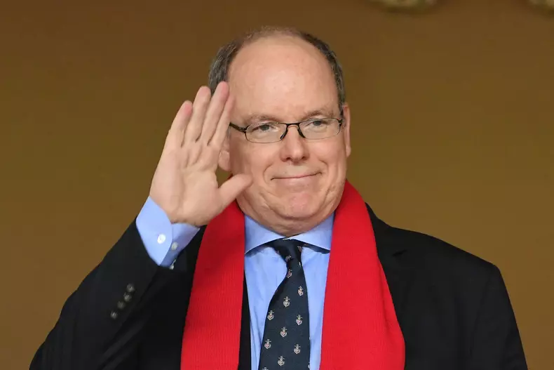 Le prince Albert II de Monaco assiste à la rencontre de Ligue 1 opposant Monaco à Marseille au Stade Louis II de Monaco