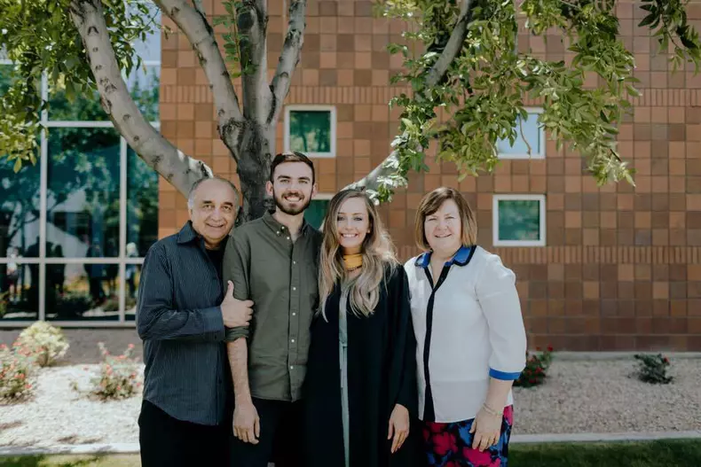 18813561_1047278212069348_7398575792886535701_n