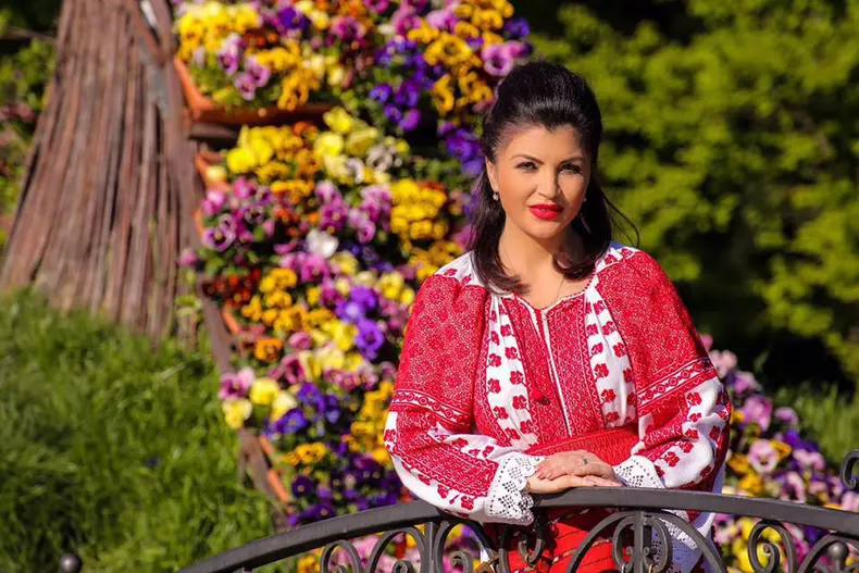 Claudia-Ghițulescu-6