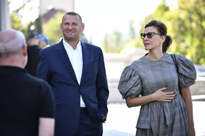 Detalii uimitoare din casa Adinei Alberts și a lui Viorel Cataramă. Interiorul vilei lor de lux arată ca un muzeu