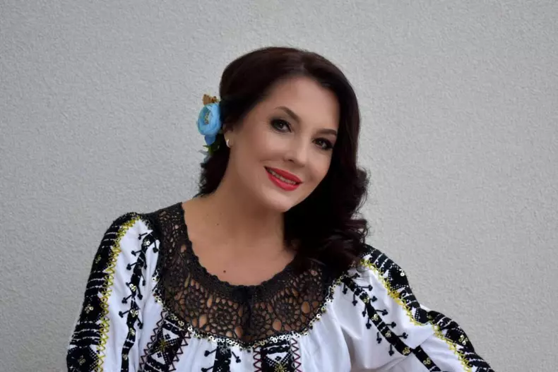 53753625_2091236920942360_8410384429083525120_o-1024x683