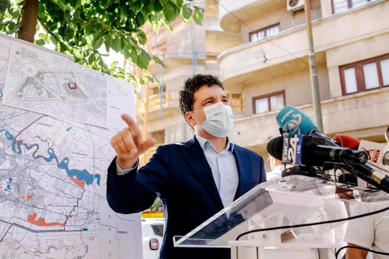 Salariu-Nicusor-Dan5-Copy