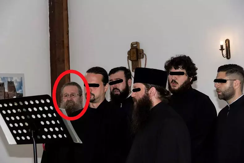 nelu-curca-La-bloc-a-luat-calea-bisericii-2-1