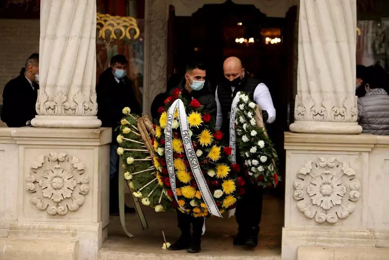 Vladimir Găitan înmormântat (2)