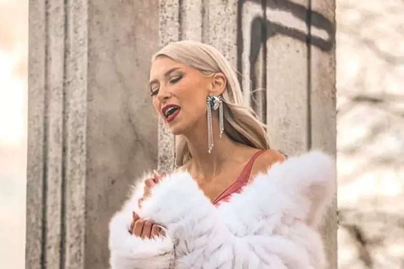 andreea-balan-1024x683