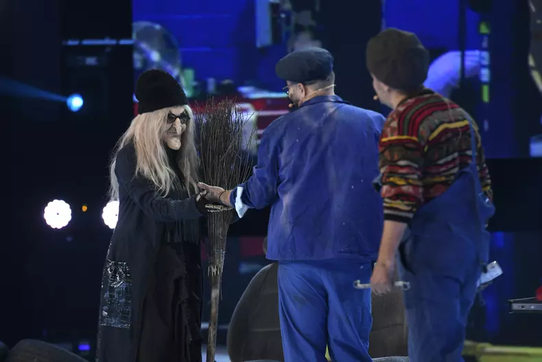 Revelionul-Starurilor-2021-Dan-Negru14