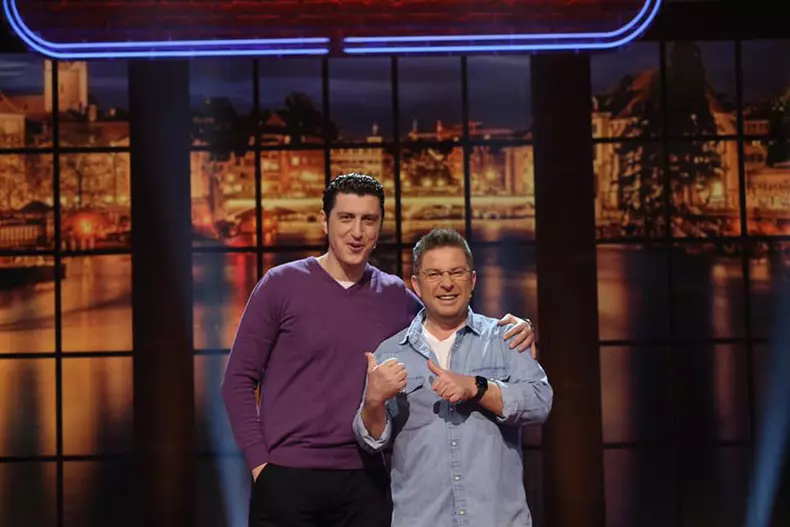 Costi-Dita-Pe-Bune-3