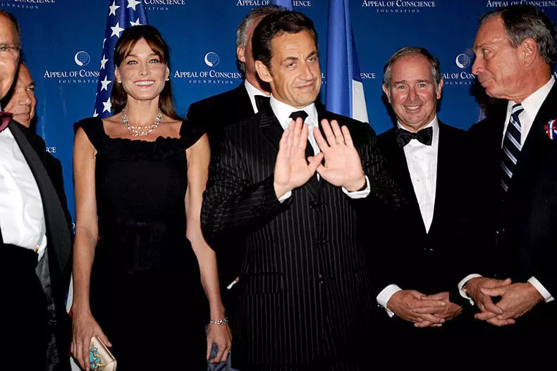 Carla-Bruni-iubiti8-1024x683