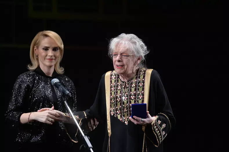 TEATRUL ODEON - CEREMONIE - CETATEAN DE ONOARE AL MUNICIPIULUI B