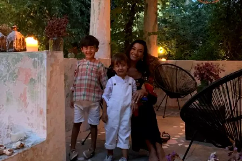 claudia-patrascanu-si-copiii-la-mare-5