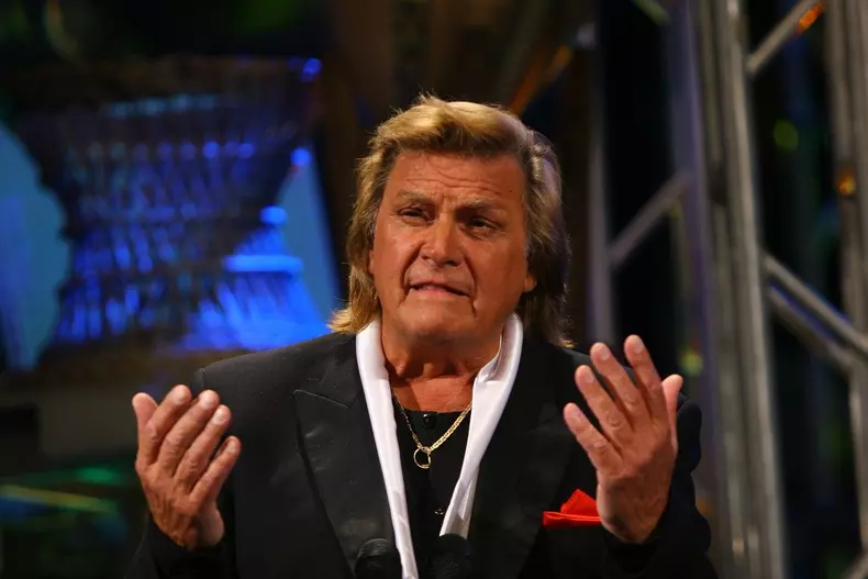 12186469_1071160832915374_4649583981467865168_o