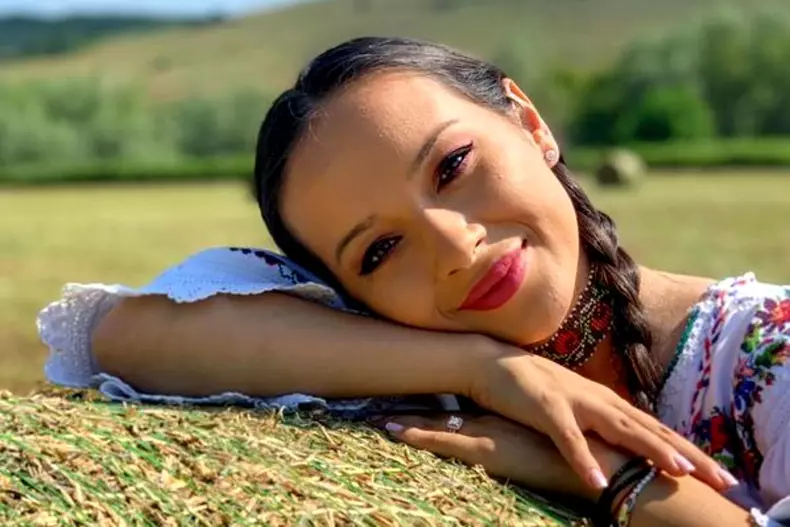 Are-covid-19-Cântăreața-momentului-a-făcut-anunțul-trist-pentru-fani1