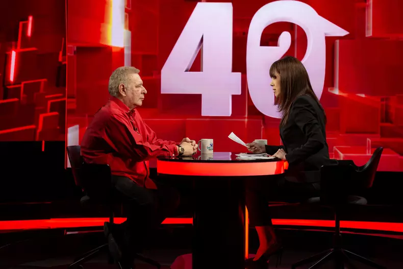 Cine este Mădălin Voicu (7)