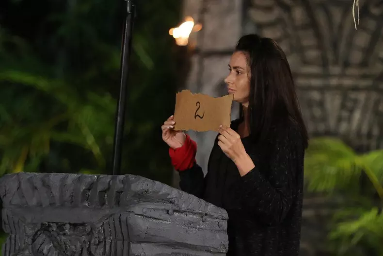 Raluca-Dumitru-Irisha-Survivor-1