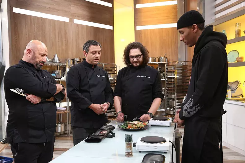 Cine-este-Alexandro-Matias-de-la-Chefi-la-cutite-12