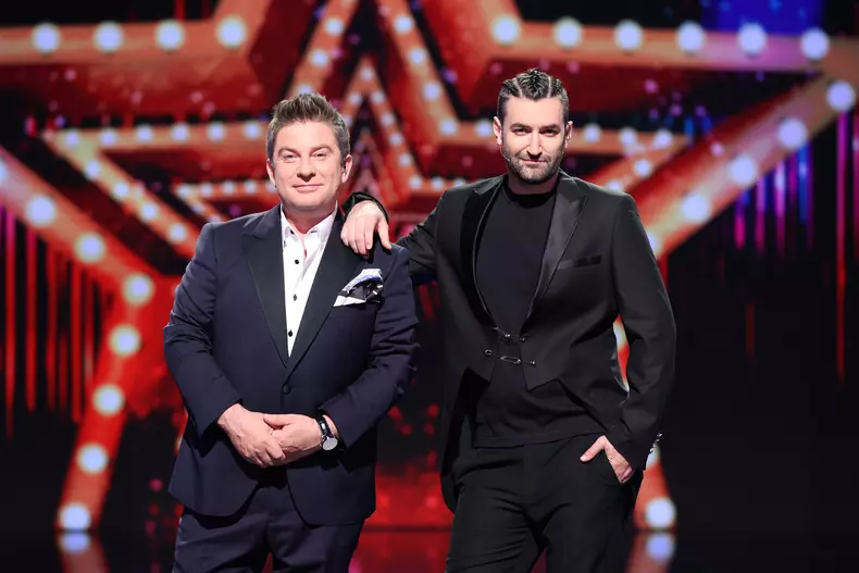 Prezentatorii-Românii-au-talent