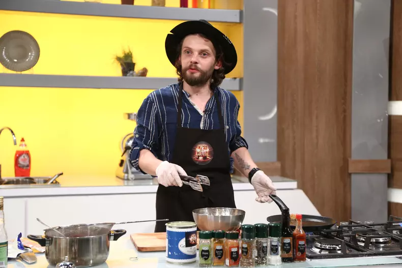 Radu-Micu-eliminat-de-la-Chefi-la-cuțite-4