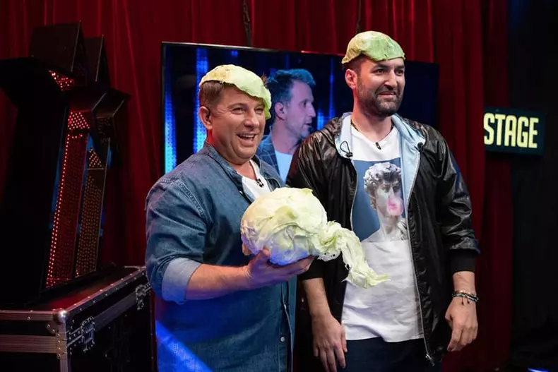 Smiley-Pavel-Bartos-6