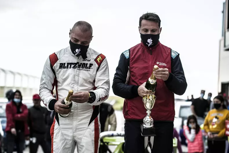 de-ce-a-lipsit-dani-otil-de-la-neatza-1