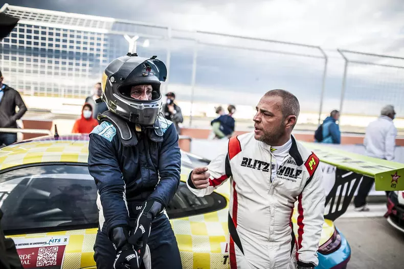 de-ce-a-lipsit-dani-otil-de-la-neatza-3