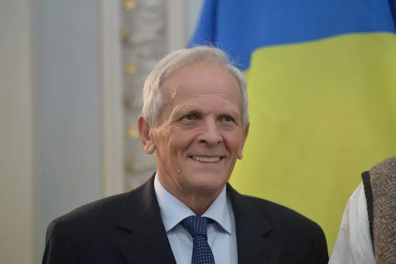 PALATUL PARLAMENTULUI - CEREMONIE - DEZVELIRE BUST AVRAM IANCU