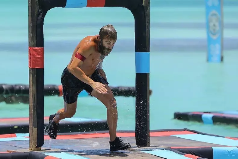 cosmin-stanciu-a-fost-eliminat-de-la-survivor-zanni-reactie-emotionanta-3