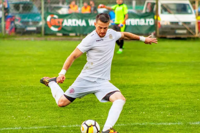 42906165_1092879794226690_1687961987444637696_n