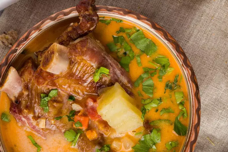 C_taraneasca_2_900x-2