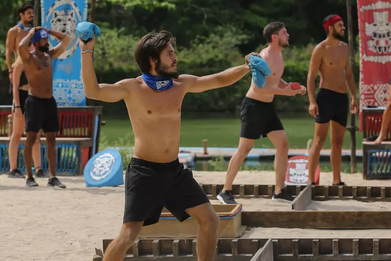 Care-este-de-fapt-adevarul-despre-Albert-Oprea-la-Survivor-Romania