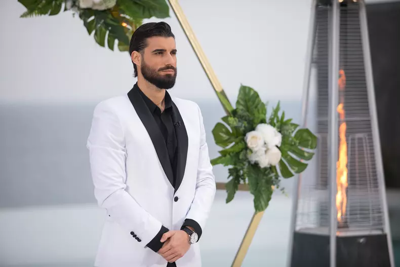 Cine-câștigă-Burlacul-5