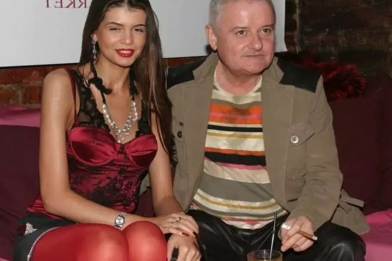 Judecatorii-ii-sfatuiesc-pe-Irinel-si-Monica-sa-ajunga-la-un-consens