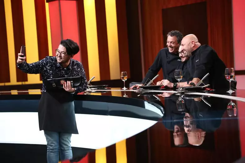 cine-este-Rikito-Watanabe-splash-vedete-la-apa-5