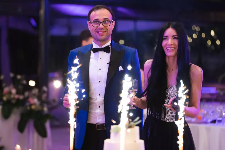 Casatoriti-pe-nevazute-9