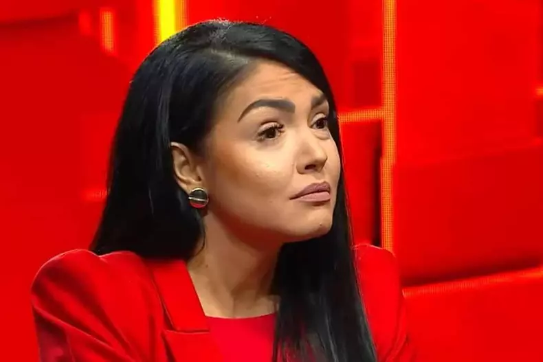 Cati-bani-a-castigat-Andreea-Mantea-din-televiziune.-Dezvaluiri-incendiare-in-emisiunea-40-de-intrebari-cu-Denise-Rifai