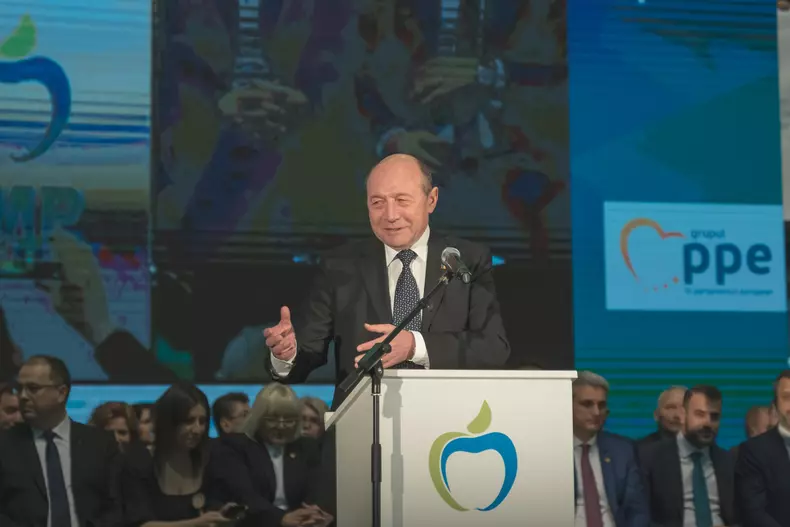 57370600_2546492272030975_3837821980719972352_n