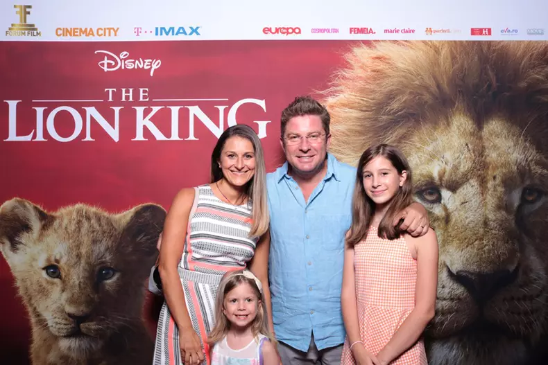 familia-lui-pavel-barton