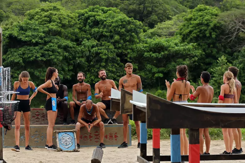 SURVIVOR RAZBOINICI FAIMOSI