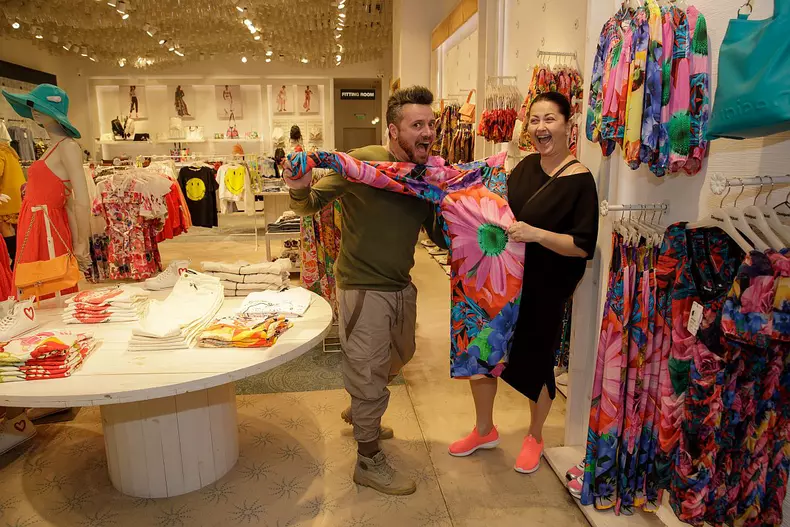 Viva-shopping-with-stars-12