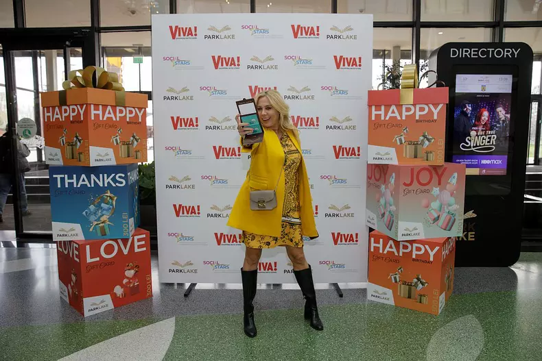 Viva-shopping-with-stars-8