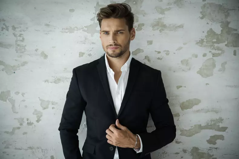 Portrait,Of,Sexy,Man,In,Black,Suit
