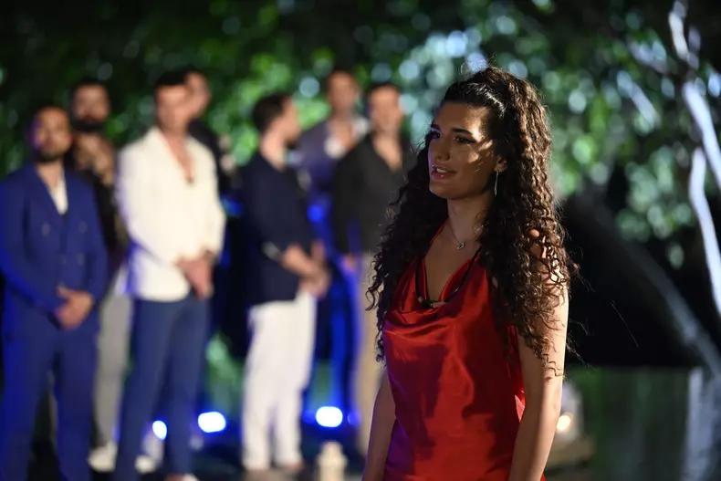 Rei-sarut-Eda-insula-iubirii-2